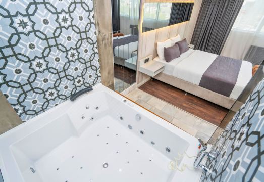 5. 216 스테이션..