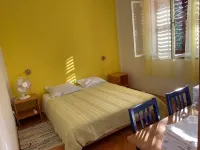 Room in House - S1 - Double Room with Private Ensuite Bathroom in Jelsa on Hvar