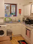Beautiful 1-Bed Apartment in Croydon-Free Parking Hotels in Croydon