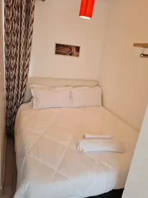 Racecourse Studio Apartments