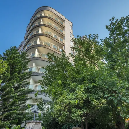 Carmen Suite Hotel
