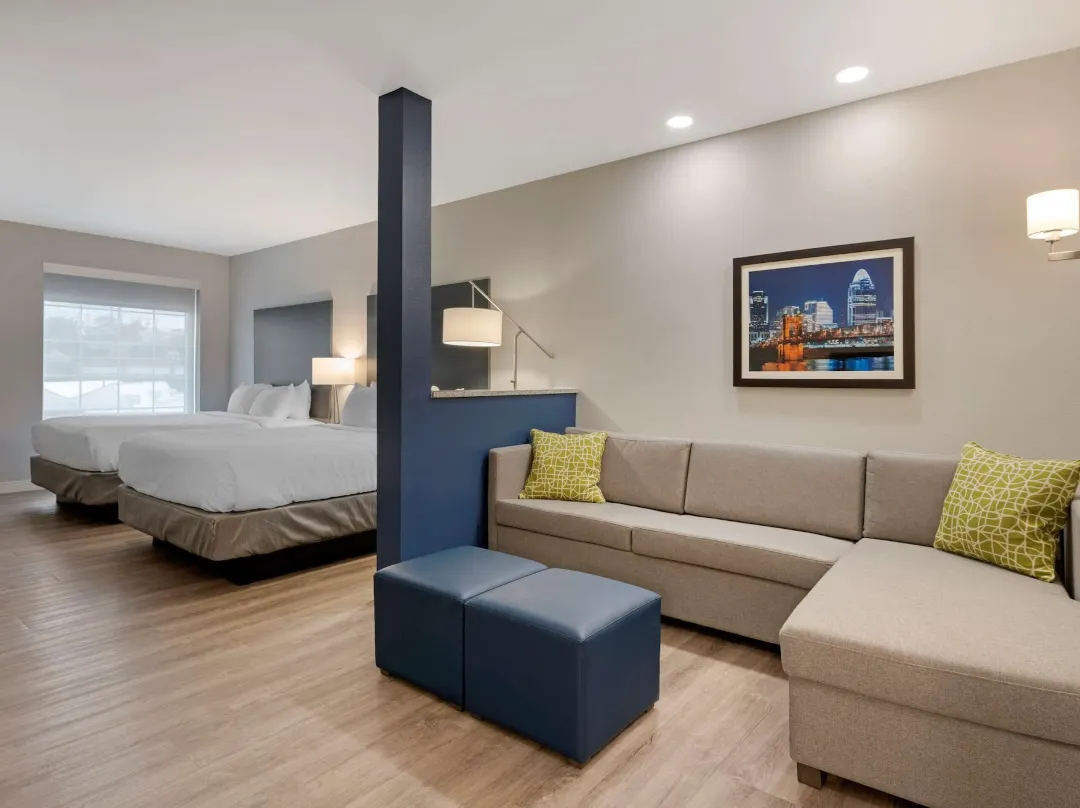 Comfort Suites Cincinnati University - Downtown - Cincinnati