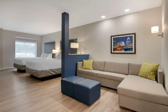 كومفرت سويتس سينسيناتي يونيفيرسيتي  داون تاون فنادق في 