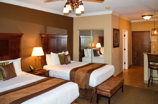 The Lodge at Flat Rock Отели в г. Блу Ридж