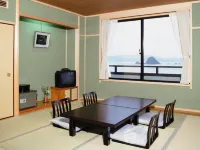 Uminomieruyado Muramiya