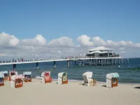 Apartment with free swimming pool - Timmendorfer Strand Hotels in Niendorf