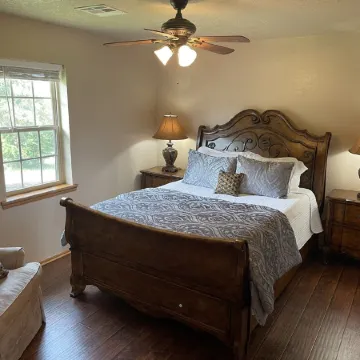 4 Bedroom on 15 Acres Near Crossbar Off Road Park & Turner Falls