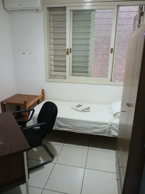 Cozy Porto Alegre B&B - Shared Room in City Center Hotel a 