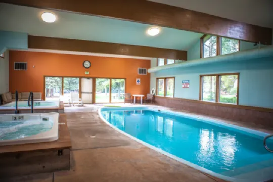 Walk to Shops - Views on Lake Dillon, Hot Tub/Pool