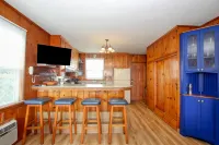 Ocean and Bay Views with Large Deck - Charming Beach Haven