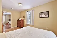 Spacious Cozy Retreat Near Ski Resorts - Charming Rustic Escape Hotel a Brandon