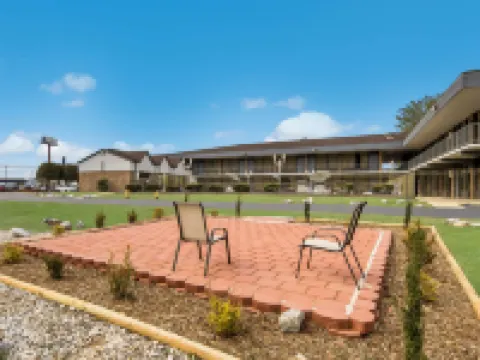 Quality Inn Asheville Airport Hotels in Fletcher