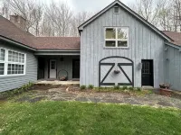 Stay and Wander VT in this Charming 3-bedroom house in enchanting Dover Hotels in West Dover
