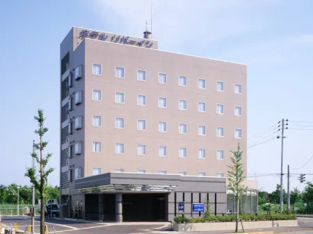 Hotel River Inn Отели в г. Мицукэ