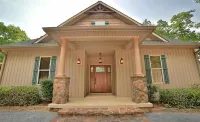 Relax on tranquil Wedowee Hotels in Randolph County