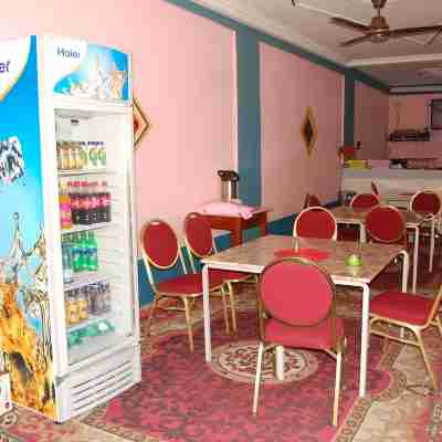 Hotel Safari Cotonou Dining/Meeting Rooms