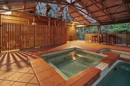 Stayau 4Br Spacious Nature Retreat Отели в г. Баджер Крик