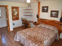 Wild Goose Lodge Hotels in Klamath County