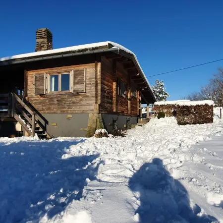 Traditional Chalet with Garden Near Malmedy & Hautes-Fagnes