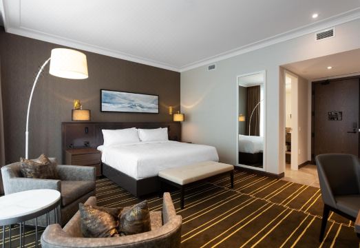 3. 킹 블루 호텔 ..