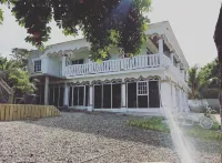 Arms of Charms Guesthouse - Homestays