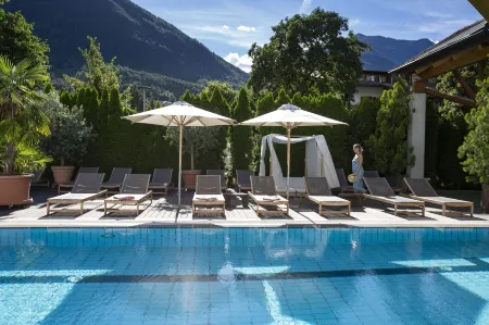 Hotel Löwenhof Отели в г. Sciaves