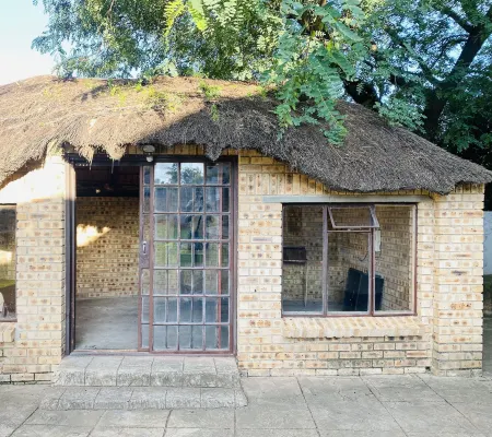 Airport Royal Guest House