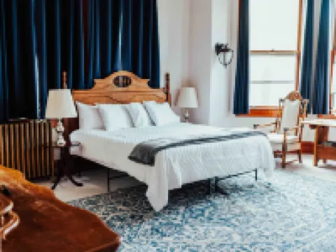 Town Hall Inn Hotels in Lead