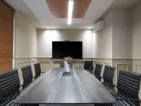 LIV 매킨지 비치 스위트 라르나카 호텔