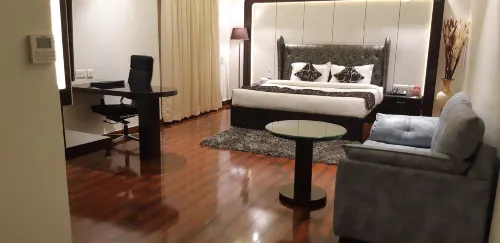 Grand Geet Hotels