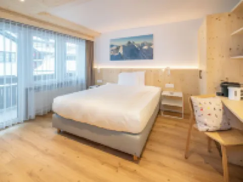 โรงแรม Sarazena โรงแรมในเซอร์แมท