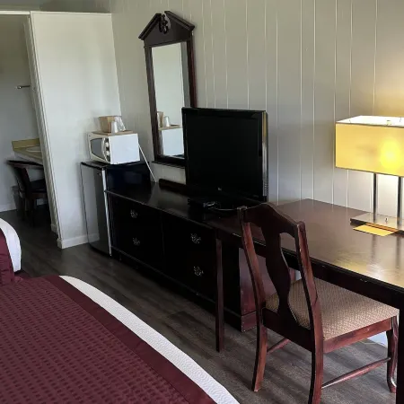 Colonial Inn Franklin
