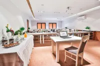 Kompleks Beskid z Basenem I Stokiem Narciarskim - Blisko Babiej Góry Hotels in Spytkowice