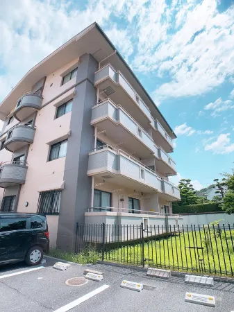 Ouchi Hotel Itsukaichi Отели рядом со станцией JR Shin-Inokuchi Station