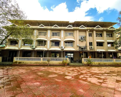 Aron Resort Lonavala - Near Old Mumbai Pune Highway Hotels in Lonavala