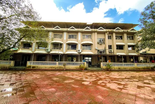 Aron Resort Lonavala - Near Old Mumbai Pune Highway