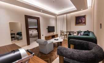 Tura Hotel