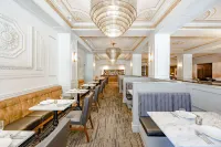 Hotel Fort des Moines, Curio Collection by Hilton