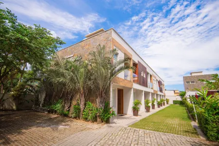 Residencial Las Salinas Отели рядом с достопримечательностью «Praia Barequeçaba»