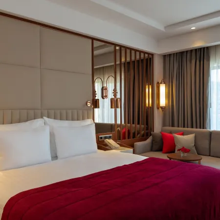 Movenpick Hotel Istanbul Asia Airport Отели рядом с достопримечательностью «Станция метро Pendik»