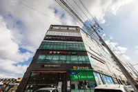 Golden Business Hotel Hotels near Beolcheon Auto Campground