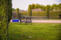 Honeysuckle Barn & Garden