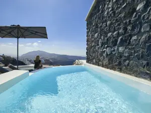 Olia Villas & Suites