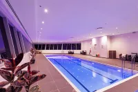 Mercure Melbourne Caroline Springs - Pools