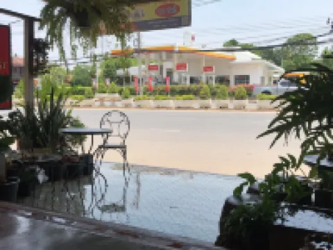 EZ ハウス スコータイのホテル