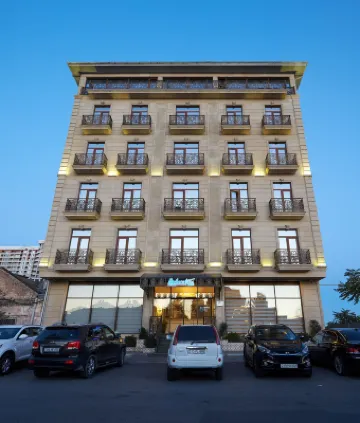 Boulevard Side Hotel Hotels near Heydar Aliyev Center