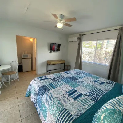 Kingsail Resort Hotels near A Deep Blue Dive Center
