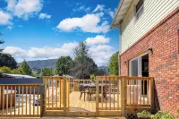 Ridge Valley by AvantStay Upscale Asheville Escape w Pool