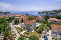 Villa Vjeka Cozy Family Retreat with Heated Pool, Brač Island - Ocean View