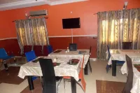 Ivory Place Hotel - Hot Tub